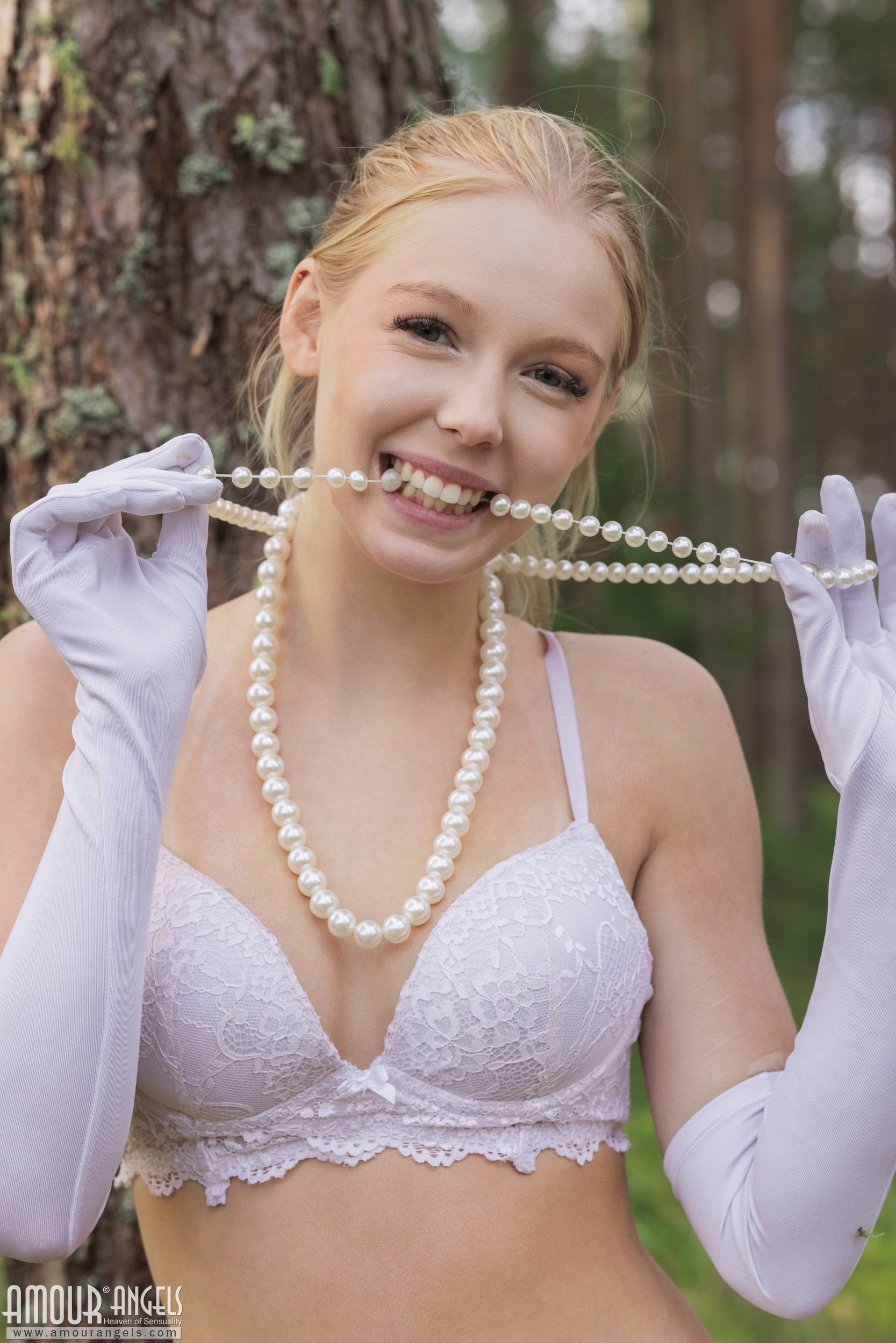 Misty Glow - Liby - AmourAngels